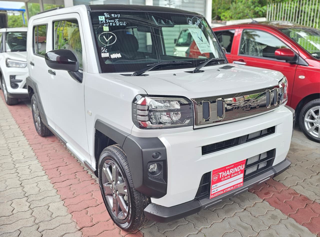Daihatsu Taft G Dark Chrome